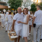 2018_white_dinner-1.jpg